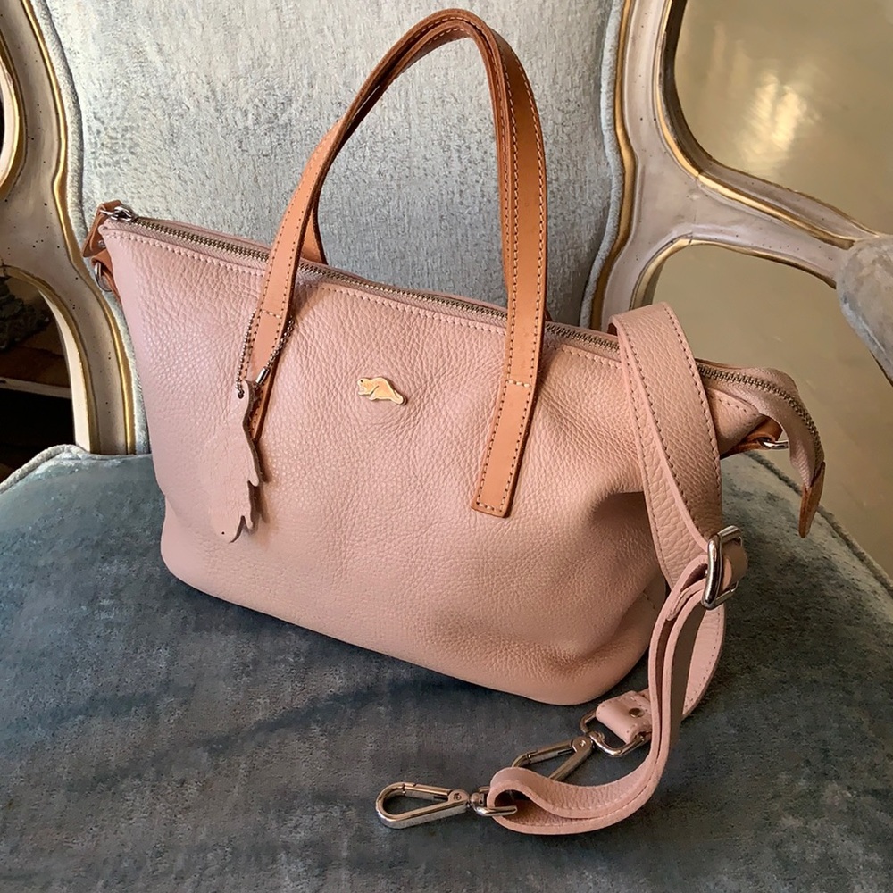 Roots pink leather handbag.  Like new!